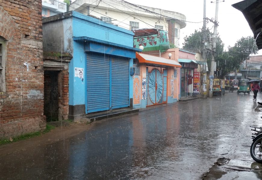 নাটোর শহরে স্বস্তির বৃষ্টি!
