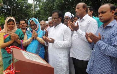 নাটোরের বাগাতিপাড়ায় প্রতিবন্ধি স্কুলের ভিত্তিপ্রস্থর স্থাপন