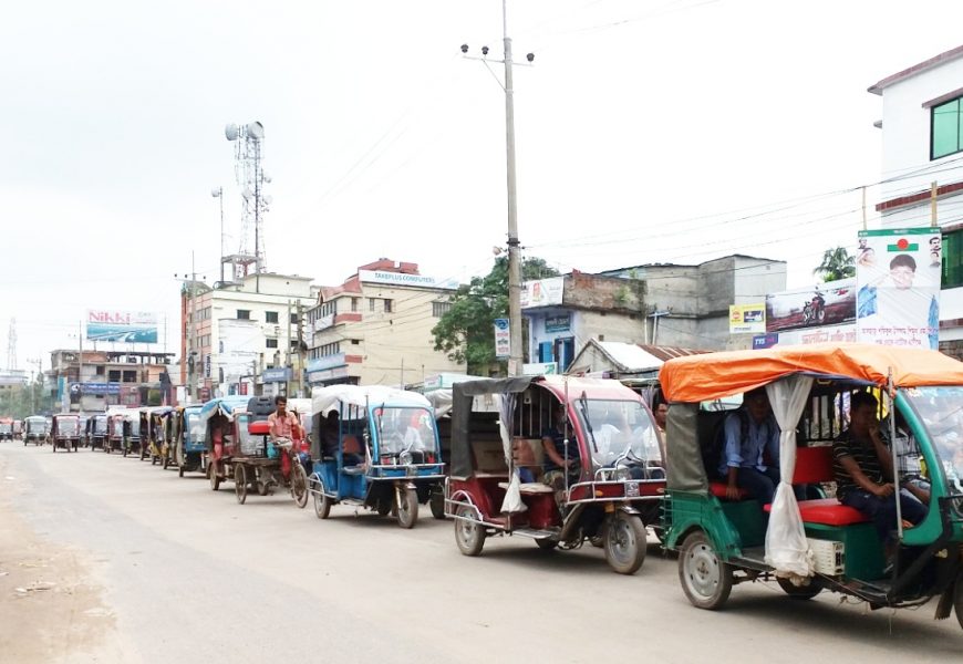 নাটোর শহরে যান চলাচলে ‘নজিরবিহীন’ শৃঙ্খলা! 