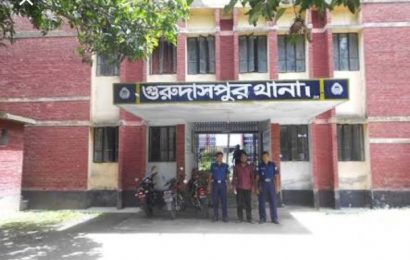 নাটোরে যৌতুকের না পেয়ে স্ত্রীকে কুপিয়ে হত্যা করলো স্বামী!