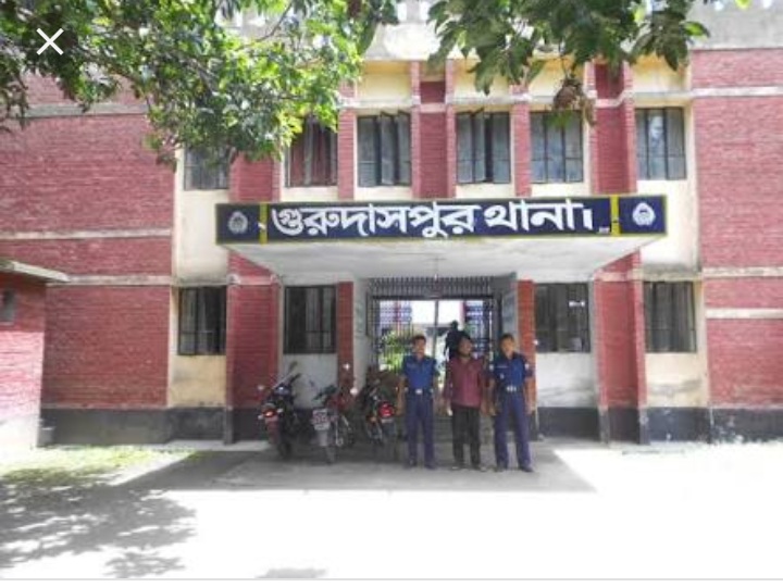 নাটোরে যৌতুকের না পেয়ে স্ত্রীকে কুপিয়ে হত্যা করলো স্বামী!