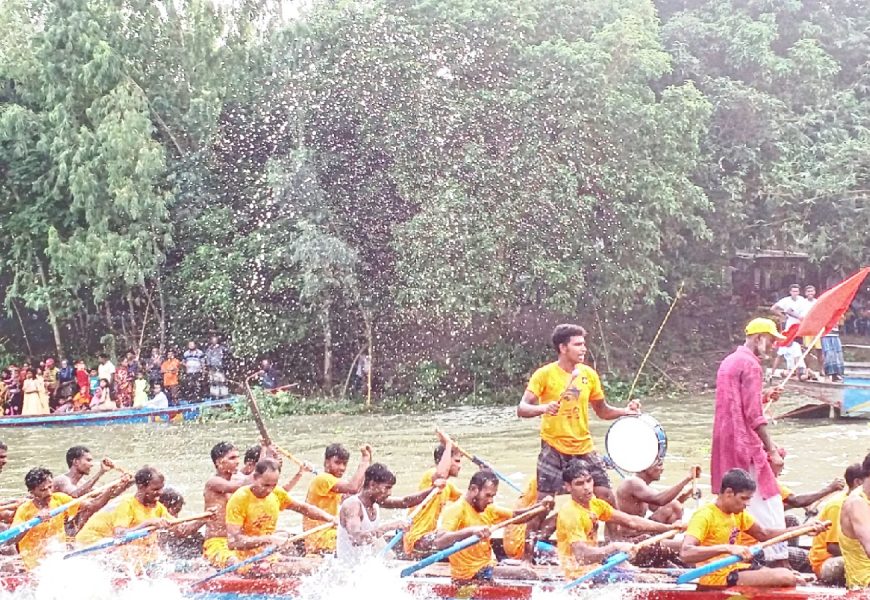 নাটোরে ‘চলনবিল নৌকাবাইচ’ অনুষ্ঠিত