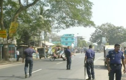 নাটোর-রাজশাহী রুটে ফের যান চলাচল বন্ধ