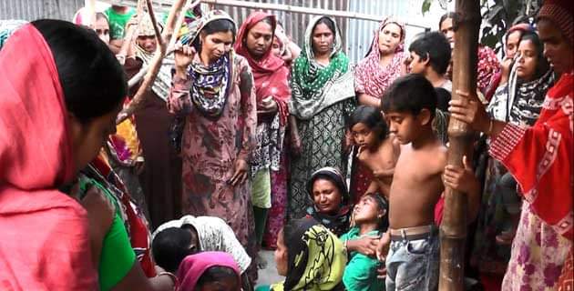 নাটোরে ভুটভুটির ধাক্কায় রিক্সা থেকে পড়ে শিশুর মৃত্যু নাটোরে ভুটভুটির ধাক্কায় রিক্সা থেকে পড়ে শিশুর মৃত্যু