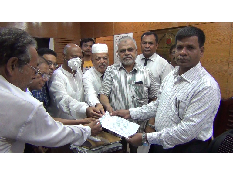 নাটোরে বিএনপির স্মারকলিপিঃ ধানের ন্যায্যমূল্য নিশ্চিতের দাবী
