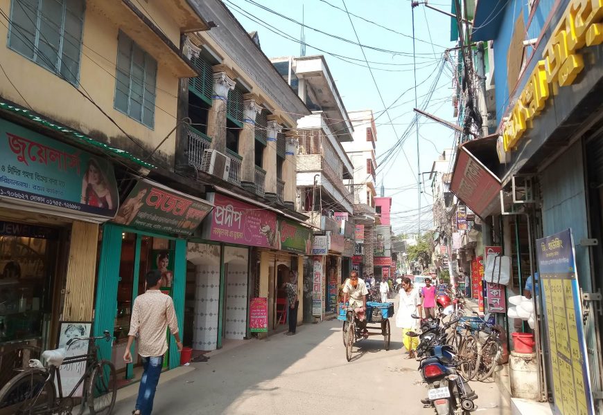 নাটোর ‘চোরাই’ স্বর্ণের ‘নিরাপদ বাজার’! 