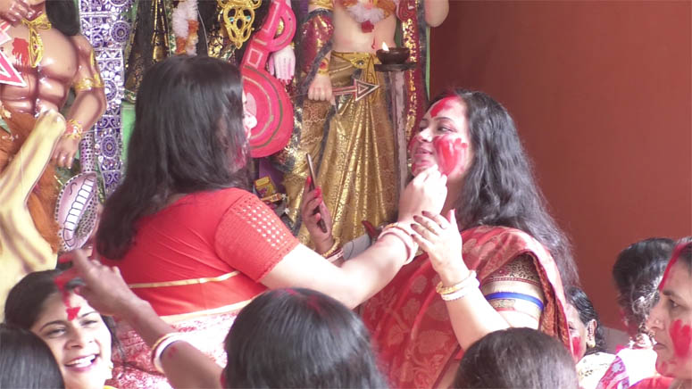 নাটোরে শেষ হল শারদীয় দুর্গোৎসব