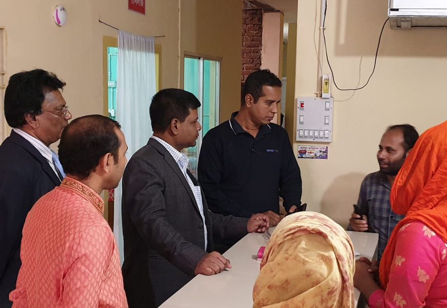 নাটোরের বড়াইগ্রামে ভূয়া ডাক্তার ধরতে ডিসির অভিযান নাটোরের বড়াইগ্রামে ভূয়া ডাক্তার ধরতে ডিসির অভিযান