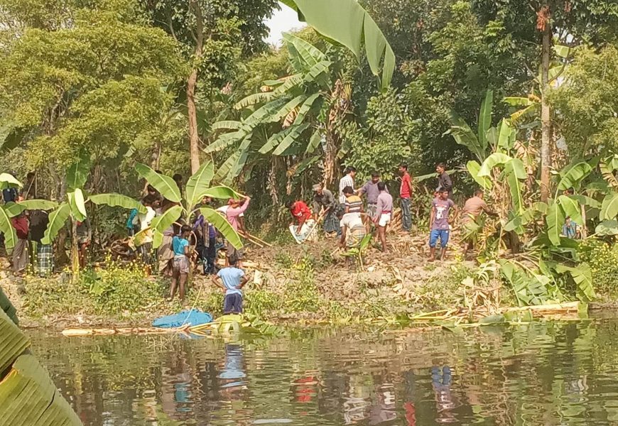 নাটোরে বলদখাল-আত্রাই নদীর বাঁধ অপসারণ, খুশি কৃষক