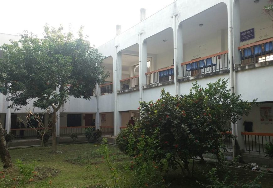 নাটোরে তদন্ত কর্মকর্তার ভুলে তিন আসামী খালাস, আদালতের ভৎসনা