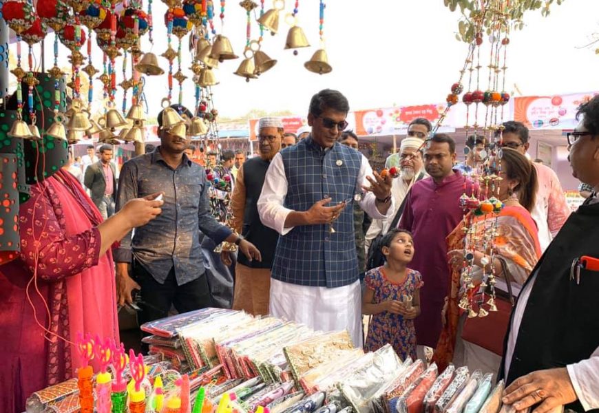 নাটোরে মাসব্যাপী হস্ত ও কুটির শিল্প মেলার উদ্বোধন
