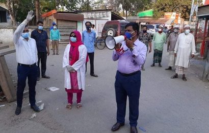 নাটোরের সিংড়ায় করোনা সচেতনতায় ডিসির মাইকিং