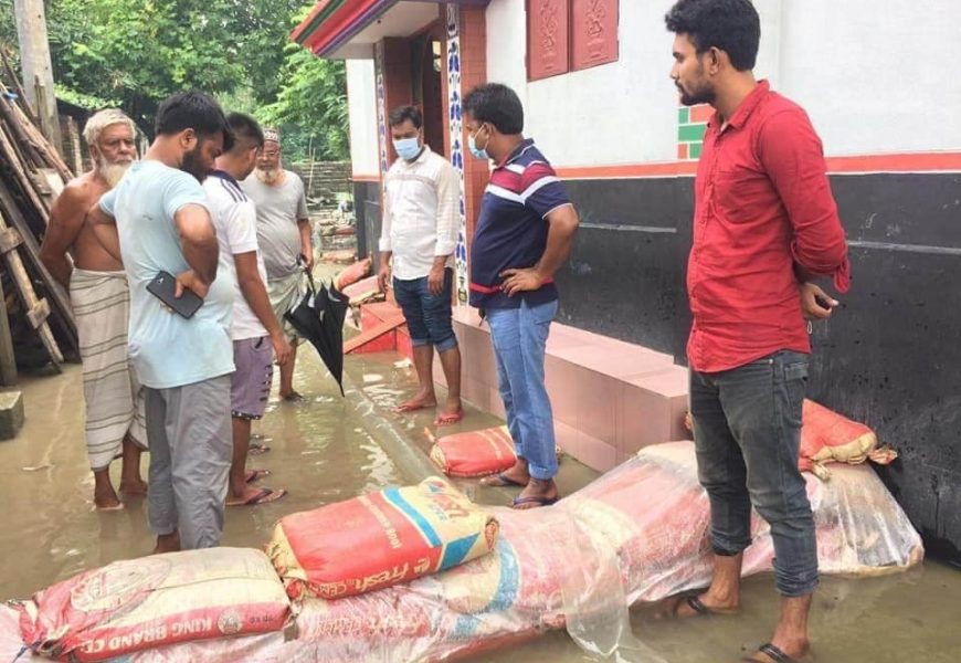 নাটোরের সিংড়া শহরে ঢুকেছে বন্যার পানি