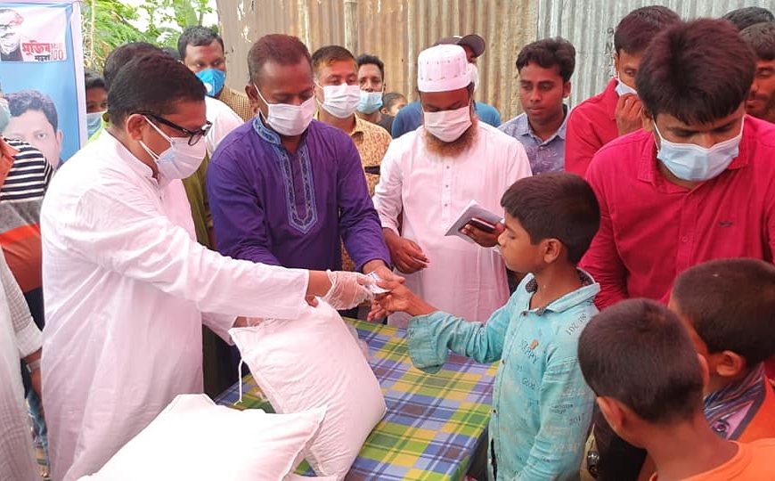 নাটোরে পলক, ‘কেউ না খেয়ে থাকবে না’