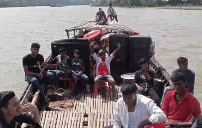 “৯৯৯”এ ফোন পেয়ে নাটোর জেলা পুলিশ রক্ষা করেছে ৪০ জনের জীবন