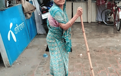 দায়িত্ব নিলে ভিক্ষাবৃত্তি ছেড়ে দিবেন রাহেলা