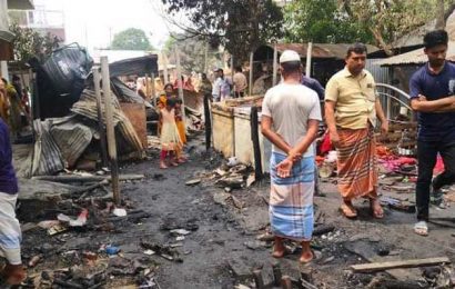 সিংড়ায় পৃথক দুটি অগ্নিকান্ডে ৭টি ঘরসহ ২৫ লাখ টাকার মালামাল ভস্মিভুত