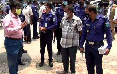 নাটোরের করোনা পরিস্থিতি রুপ নিতে পারে চাঁপাইয়ের মত; কঠোর অবস্থানে পুলিশ সহ জেলা প্রশাসন