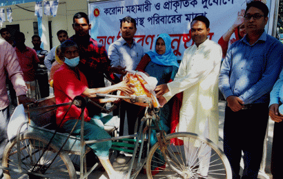 ‘৩৩৩’ নম্বরে ফোন দিয়ে  একশ’ জন  পেলেন খাদ্য সহায়তা