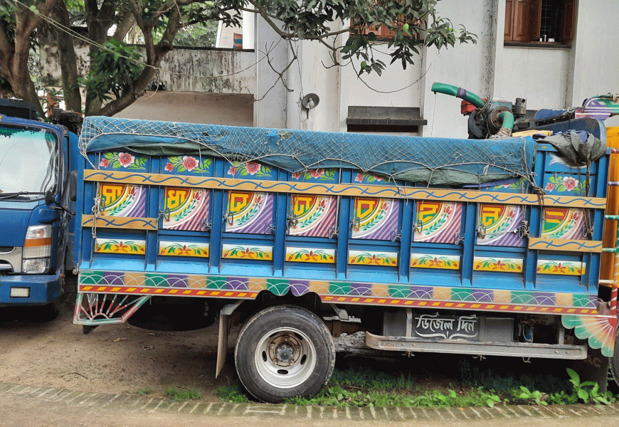 সিংড়ায় পুকুরের মাছ চুরি,পিকআপসহ ২জন আটক