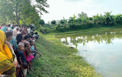 গুরুদাসপুরে পুকুর থেকে যুবকের ভাসমান মরদেহ উদ্ধার