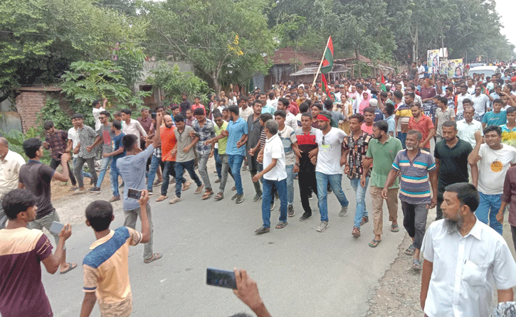 লালপুরে পুলিশ-বিএনপি’র সংঘর্ষের ঘটনায় বিএনপির ৩৫০ নেতা-কর্মীর বিরুদ্ধে মামলা; আটক-২