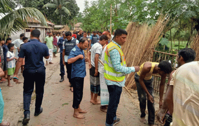 লালপুরে বৃষ্টির পানি গড়া নিয়ে দুপক্ষের সংঘর্ষে একজন গুলিবিদ্ধসহ আহত ৫