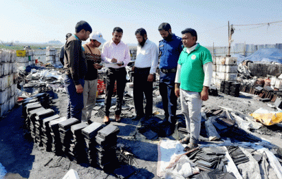 সিংড়ায় অবৈধ সীসা তৈরির কারখানা উচ্ছেদ॥ ৩০ হাজার টাকা জরিমানা