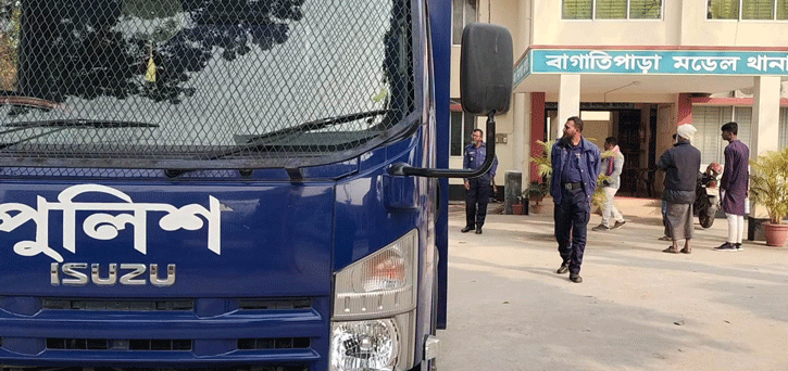 চেক জালিয়াতি মামলার সাজাপ্রাপ্ত পলাতক নারী আসামি আটক