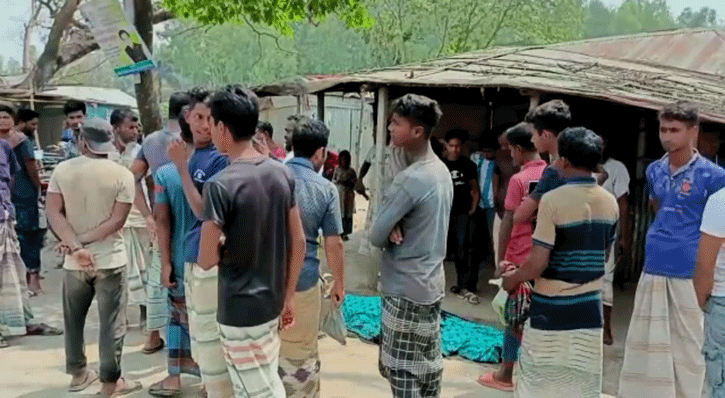 গুরুদাসপুরে বাস চাপায় নারীর মৃত্যু
