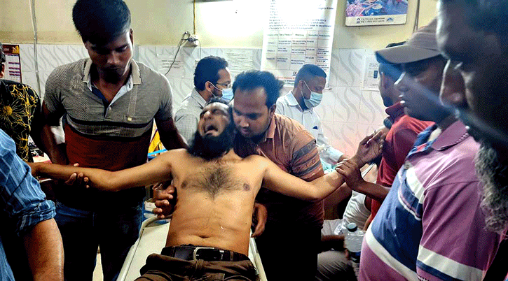 সিংড়ায় সাবেক ছাত্রলীগ নেতাকে পেটালো যুবলীগ-আ’লীগ নেতাকর্মীরা