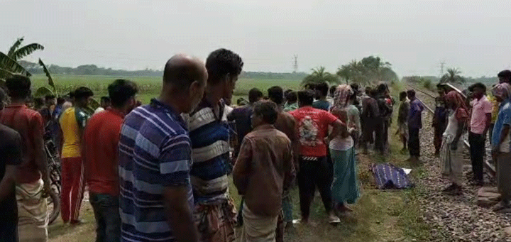 বাগাতিপাড়ায় ট্রেনের ধাক্কায় মোটর সাইকেল আরোহী স্বামী-স্ত্রী নিহত