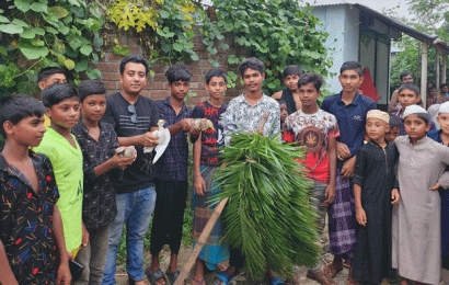 শিকারীর বাড়ি থেকে ৫০ পাখি উদ্ধার