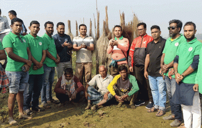 চলবিলে পাখি শিকারীদের বিরুদ্ধে পরিবেশ কর্মীদের অভিযান