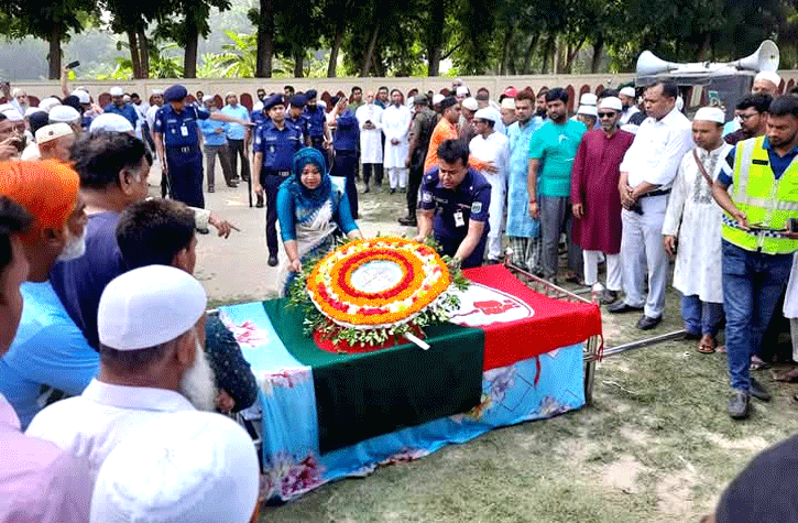 চিরনিদ্রায় শায়িত হলেন নাটোরের বর্ষিয়ান সাংবাদিক বীর মুক্তিযোদ্ধা নবীউর রহমান পিপলু